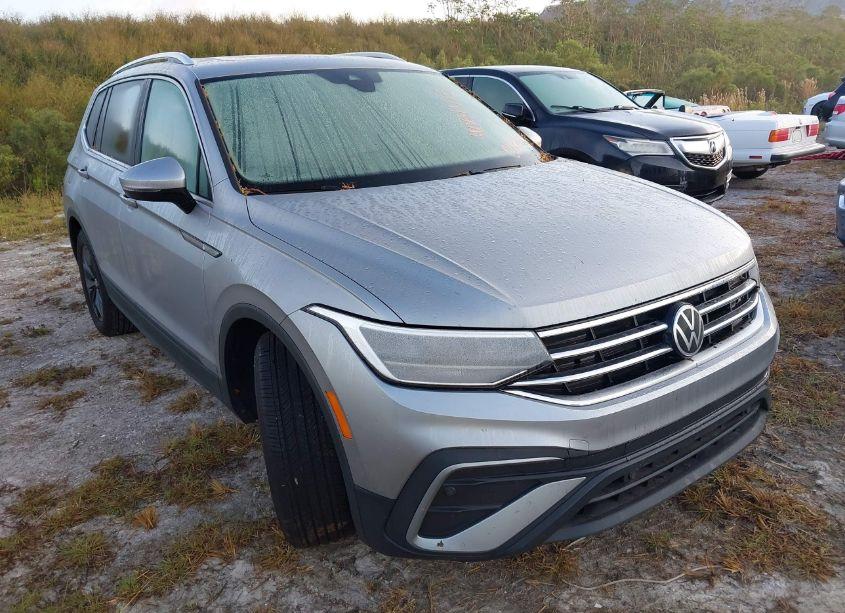 2023 Volkswagen Tiguan 2.0T SE (VIN 3VVNB7AX5PM075550) main photo