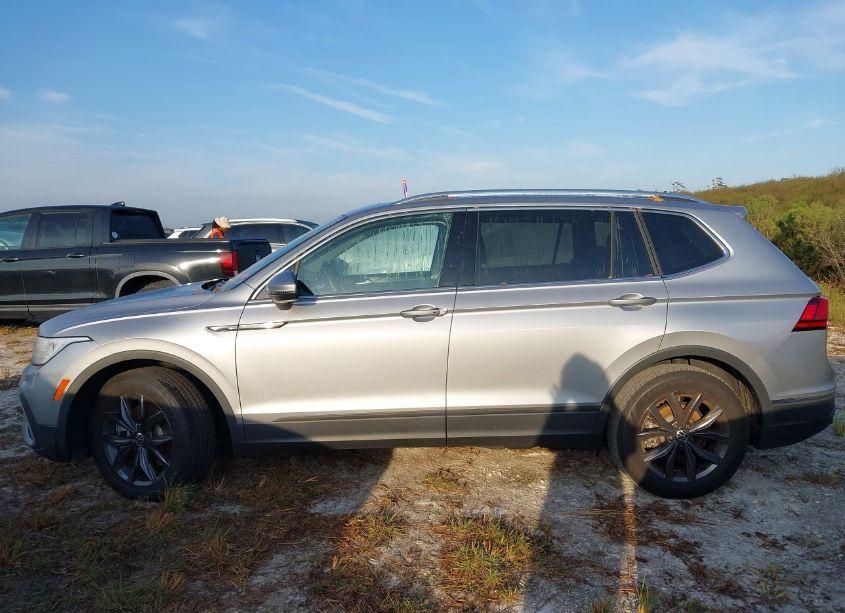 Photo 14 of 2023 Volkswagen Tiguan 2.0T SE (VIN 3VVNB7AX5PM075550)