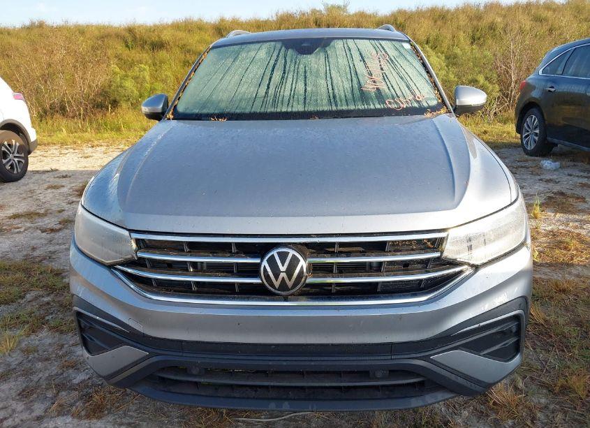 Photo 6 of 2023 Volkswagen Tiguan 2.0T SE (VIN 3VVNB7AX5PM075550)