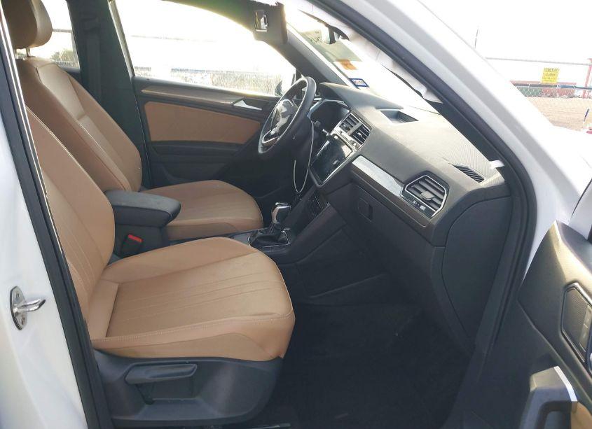 Photo 5 of 2024 Volkswagen Tiguan 2.0T SE/WOLFSBURG EDITION (VIN 3VVNB7AX5RM127388)