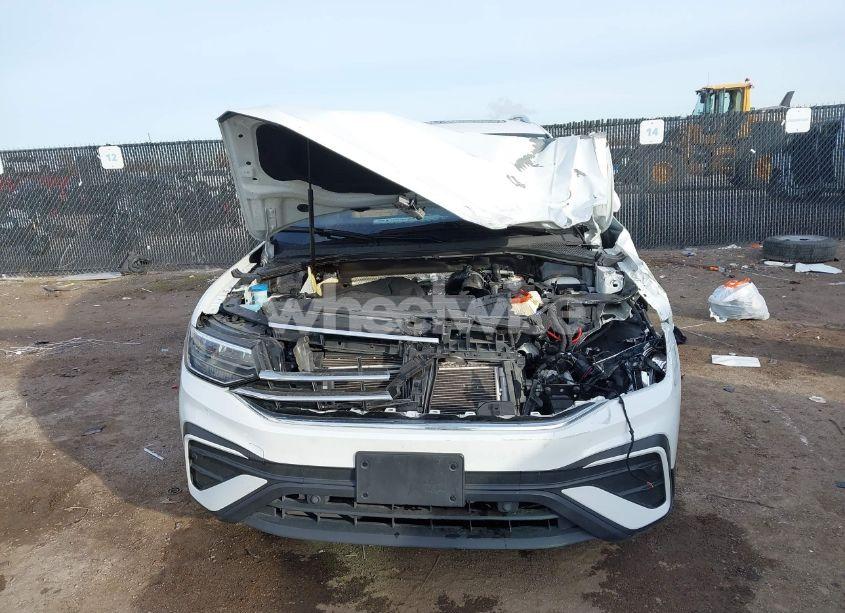 Photo 6 of 2024 Volkswagen Tiguan 2.0T SE/WOLFSBURG EDITION (VIN 3VVNB7AX6RM003078)