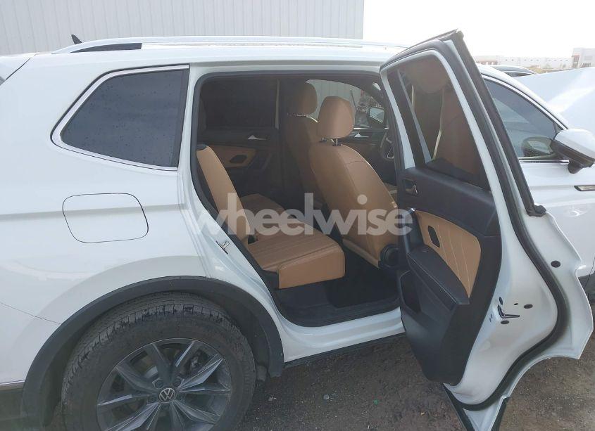 Photo 8 of 2024 Volkswagen Tiguan 2.0T SE/WOLFSBURG EDITION (VIN 3VVNB7AX6RM003078)