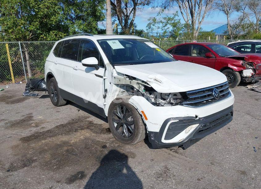 2024 Volkswagen Tiguan 2.0T SE/WOLFSBURG EDITION (VIN 3VVNB7AX6RM080436) main photo