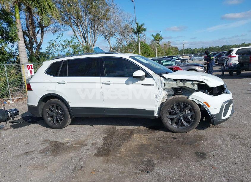 Photo 13 of 2024 Volkswagen Tiguan 2.0T SE/WOLFSBURG EDITION (VIN 3VVNB7AX6RM080436)