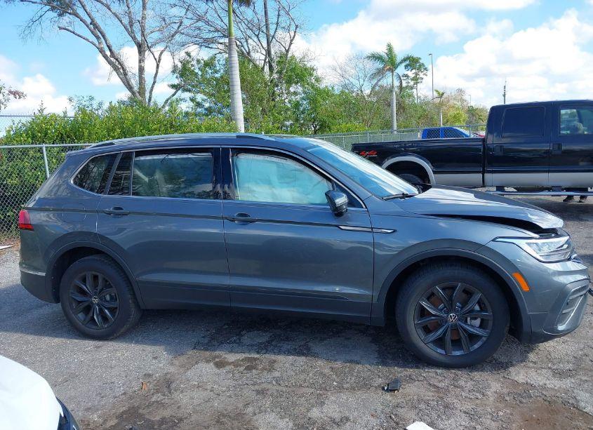 Photo 13 of 2024 Volkswagen Tiguan 2.0T SE/WOLFSBURG EDITION (VIN 3VVNB7AX6RM200588)