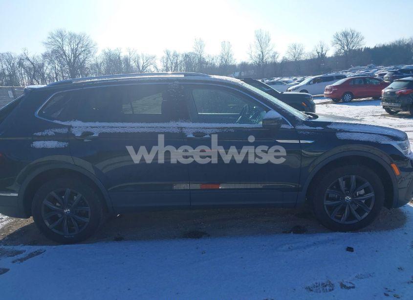 Photo 11 of 2023 Volkswagen Tiguan 2.0T SE (VIN 3VVNB7AX8PM093850)