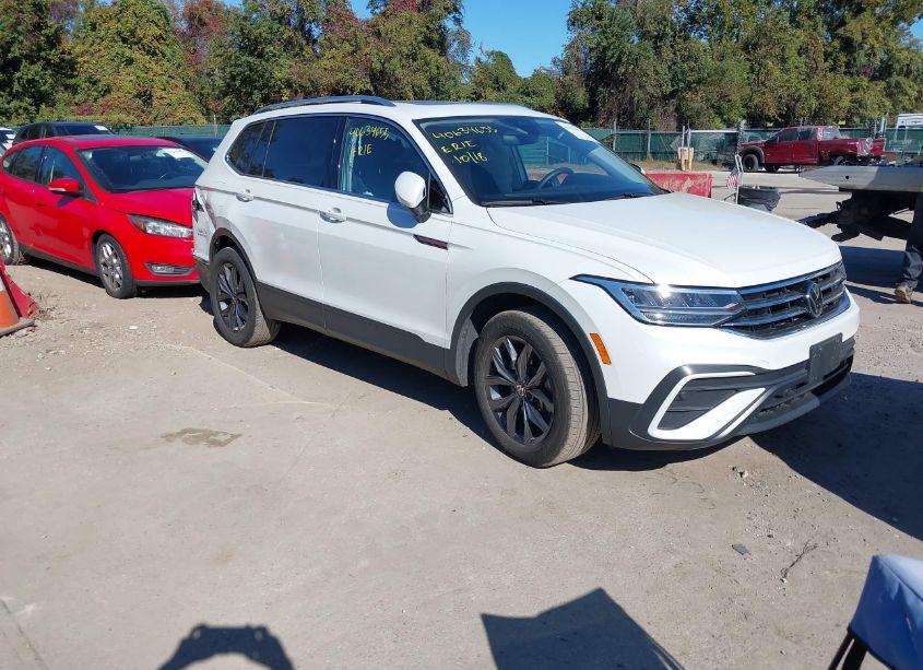 2023 Volkswagen Tiguan 2.0T SE (VIN 3VVNB7AX8PM097249) main photo