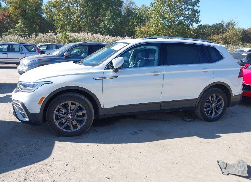 Photo 14 of 2023 Volkswagen Tiguan 2.0T SE (VIN 3VVNB7AX8PM097249)