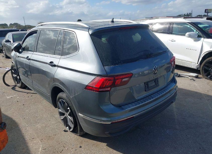 Photo 3 of 2023 Volkswagen Tiguan 2.0T SE (VIN 3VVNB7AX9PM073400)