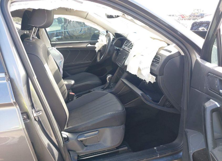 Photo 5 of 2023 Volkswagen Tiguan 2.0T SE (VIN 3VVNB7AX9PM073400)