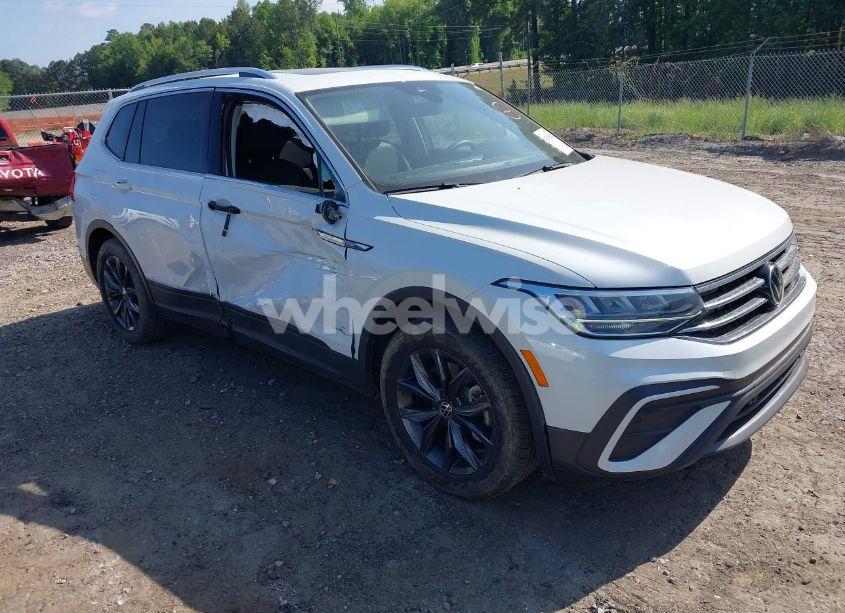 2023 Volkswagen Tiguan 2.0T SE (VIN 3VVNB7AX9PM121316) main photo