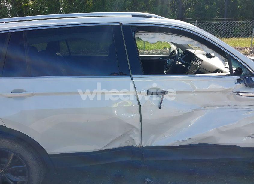 Photo 13 of 2023 Volkswagen Tiguan 2.0T SE (VIN 3VVNB7AX9PM121316)