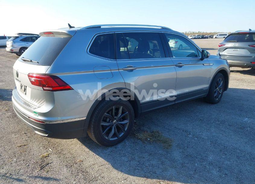 Photo 4 of 2023 Volkswagen Tiguan 2.0T SE (VIN 3VVNB7AXXPM079707)