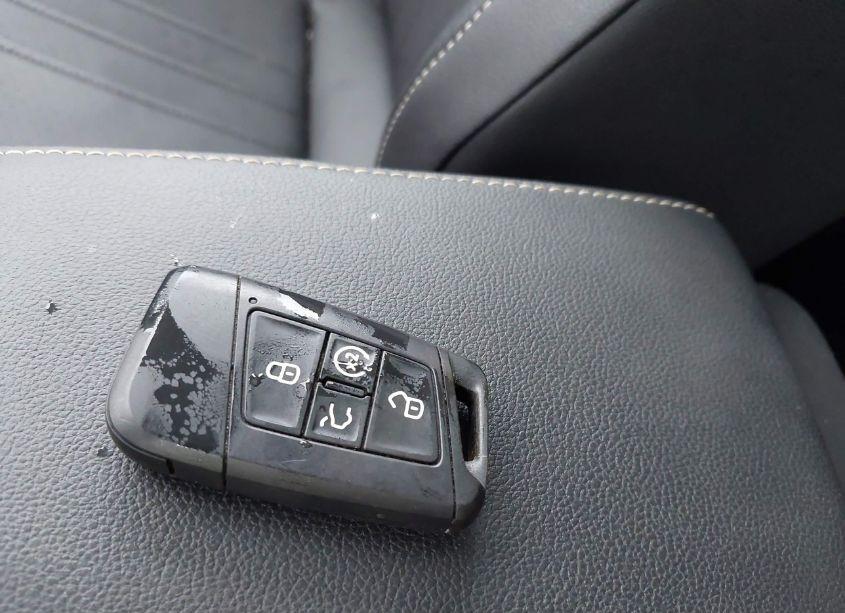 Photo 11 of 2023 Volkswagen Tiguan 2.0T SE (VIN 3VVNB7AXXPM118103)