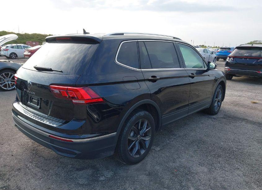 Photo 4 of 2023 Volkswagen Tiguan 2.0T SE (VIN 3VVNB7AXXPM118103)