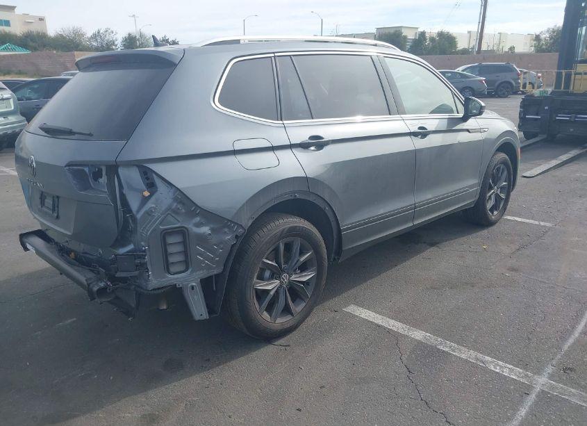 Photo 4 of 2024 Volkswagen Tiguan 2.0T SE/WOLFSBURG EDITION (VIN 3VVNB7AXXRM121134)