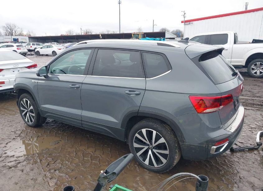 Photo 14 of 2023 Volkswagen Taos 1.5T SE (VIN 3VVNX7B21PM307386)