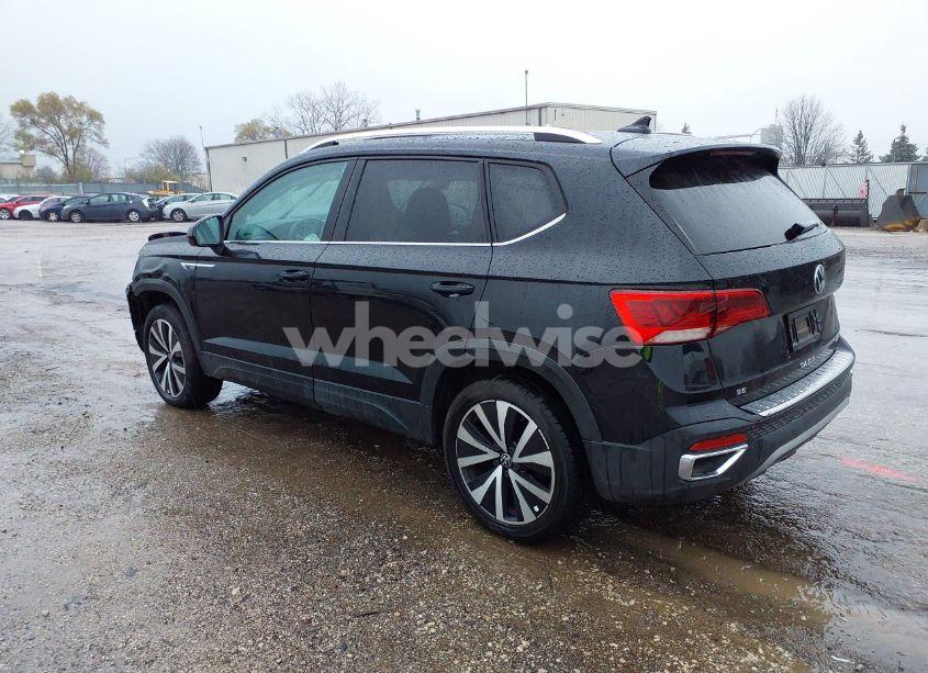 Photo 3 of 2023 Volkswagen Taos 1.5T SE (VIN 3VVNX7B22PM336007)