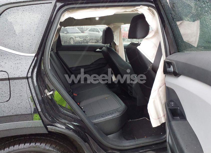 Photo 8 of 2023 Volkswagen Taos 1.5T SE (VIN 3VVNX7B22PM336007)