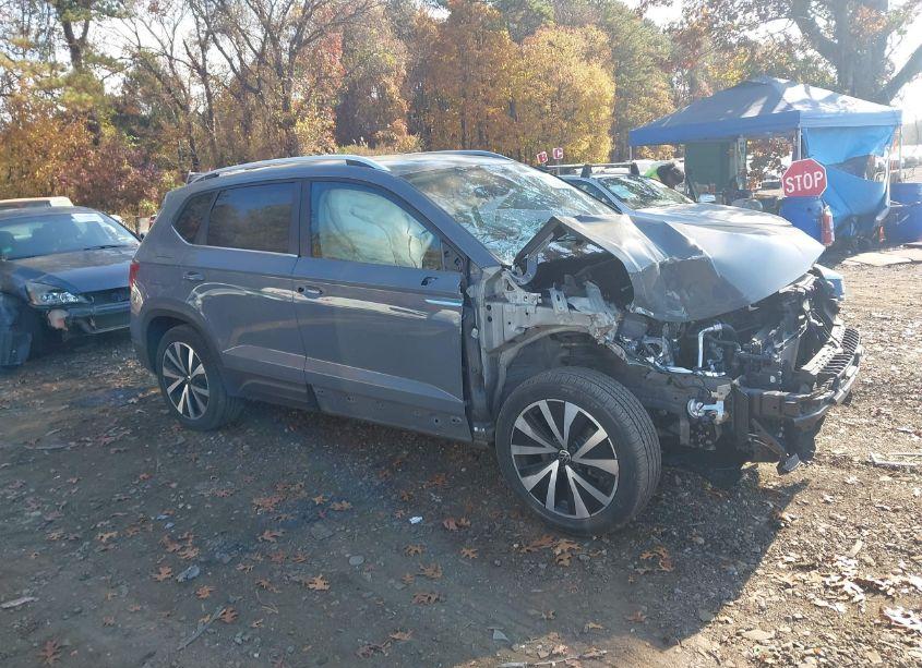 2023 Volkswagen Taos 1.5T SE (VIN 3VVNX7B27PM314665) main photo