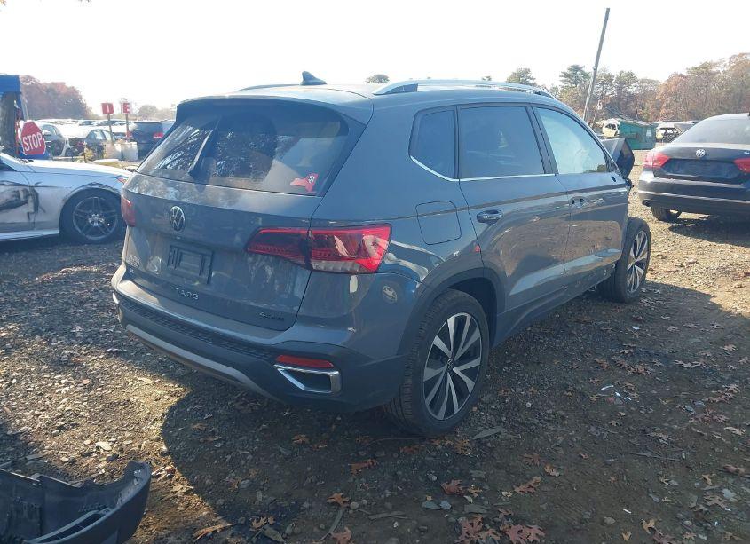 Photo 4 of 2023 Volkswagen Taos 1.5T SE (VIN 3VVNX7B27PM314665)