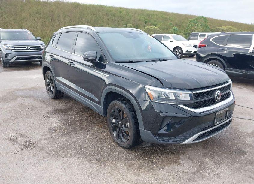 2022 Volkswagen Taos 1.5T SE (VIN 3VVPX7B20NM052607) main photo