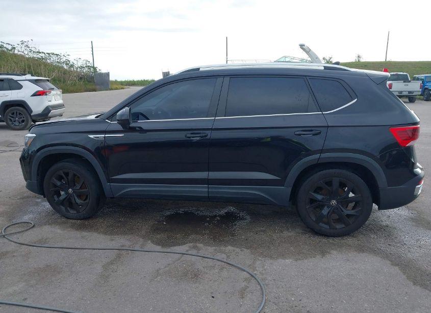 Photo 14 of 2022 Volkswagen Taos 1.5T SE (VIN 3VVPX7B20NM052607)