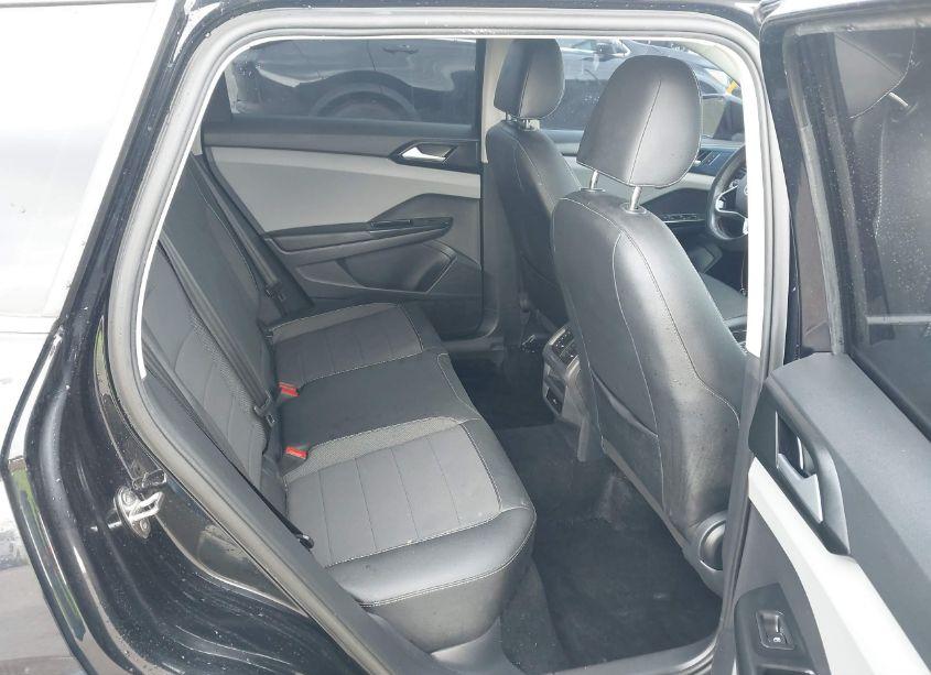 Photo 8 of 2022 Volkswagen Taos 1.5T SE (VIN 3VVPX7B20NM052607)