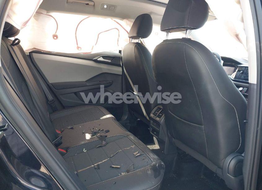 Photo 8 of 2022 Volkswagen Taos 1.5T SE (VIN 3VVPX7B21NM098558)