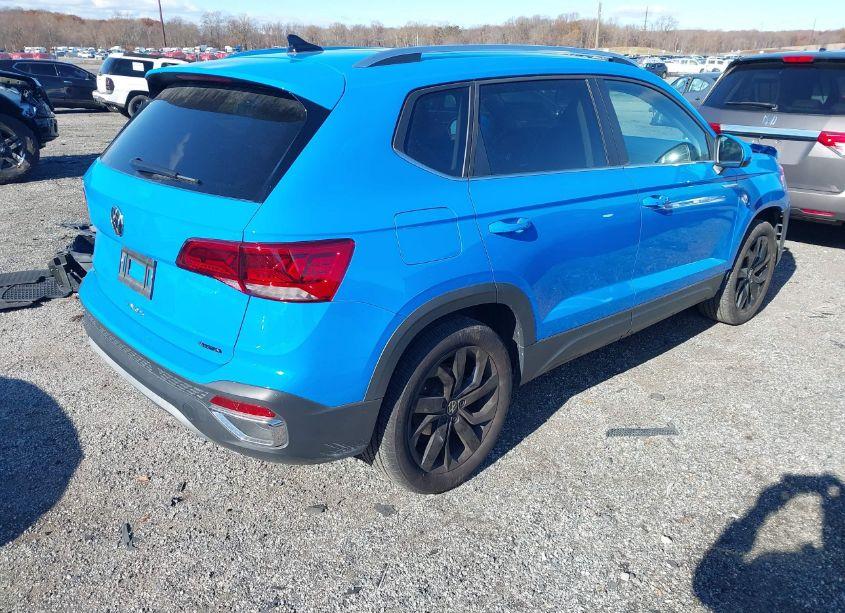Photo 4 of 2022 Volkswagen Taos 1.5T SE (VIN 3VVPX7B23NM078599)