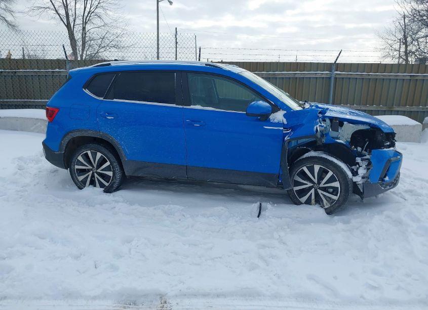 Photo 13 of 2022 Volkswagen Taos 1.5T SE (VIN 3VVPX7B25NM017531)