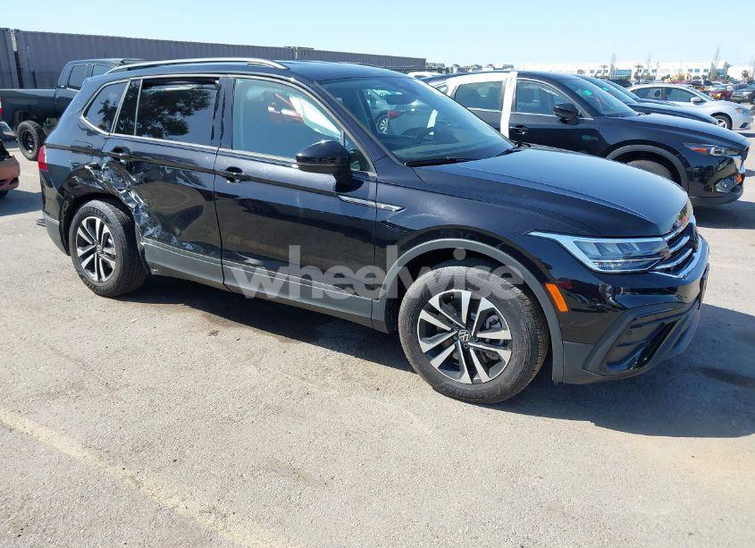 2024 Volkswagen Tiguan 2.0T S (VIN 3VVRB7AX1RM136302) main photo