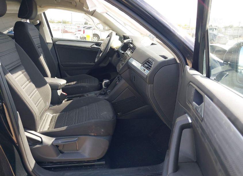 Photo 5 of 2023 Volkswagen Tiguan 2.0T S (VIN 3VVRB7AX2PM051904)