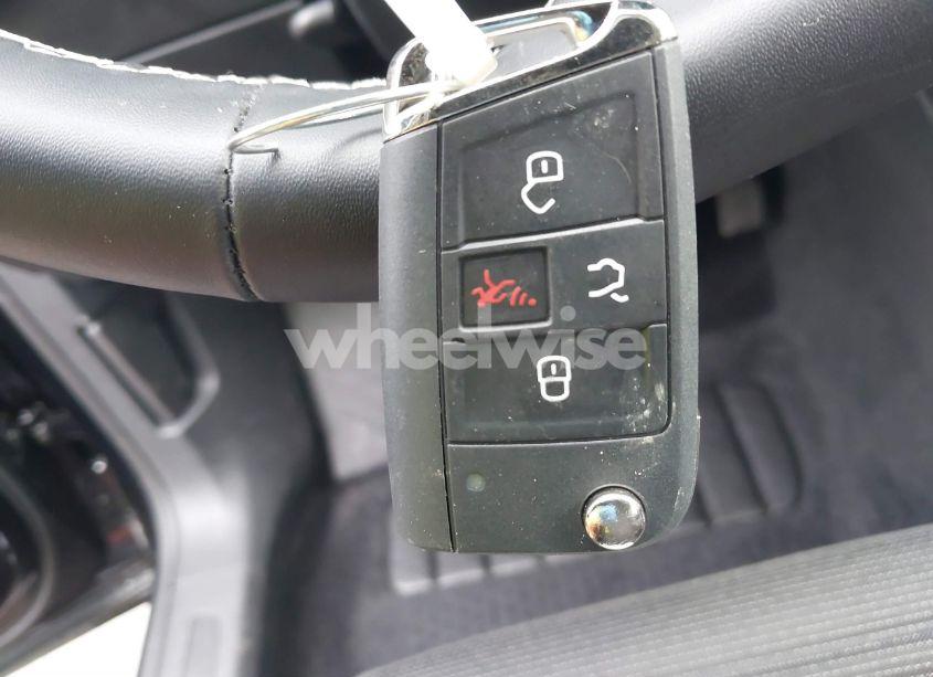 Photo 11 of 2024 Volkswagen Tiguan 2.0T S (VIN 3VVRB7AX2RM118472)