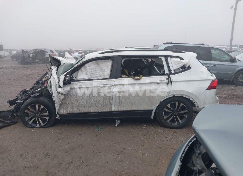 Photo 13 of 2024 Volkswagen Tiguan 2.0T S (VIN 3VVRB7AX3RM080265)