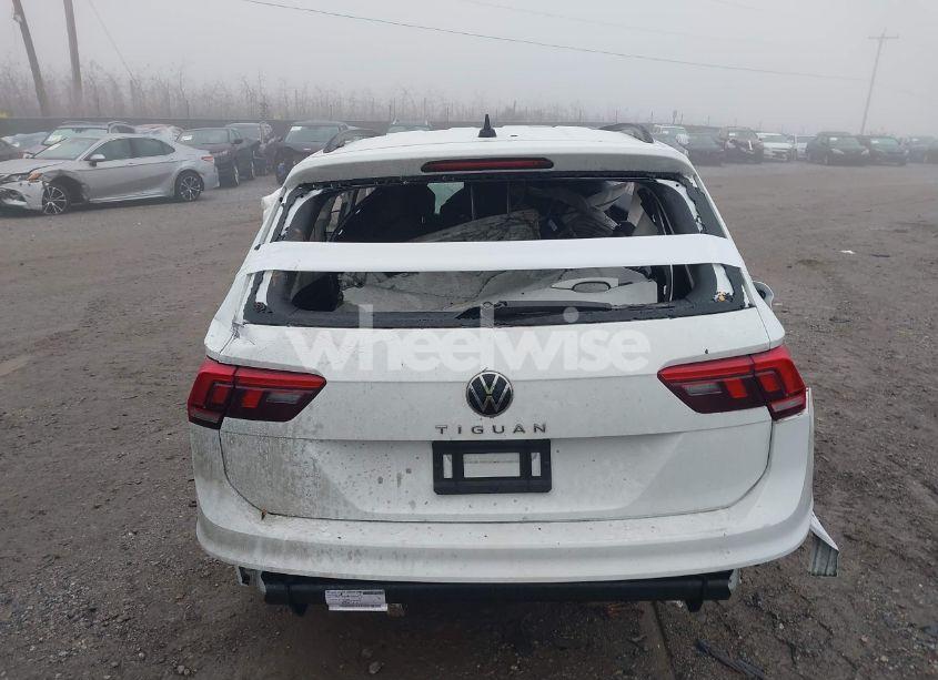 Photo 15 of 2024 Volkswagen Tiguan 2.0T S (VIN 3VVRB7AX3RM080265)