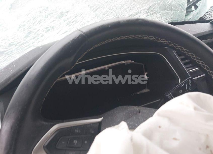 Photo 7 of 2024 Volkswagen Tiguan 2.0T S (VIN 3VVRB7AX3RM080265)