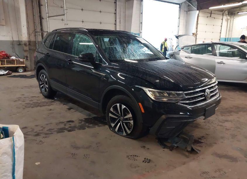 2023 Volkswagen Tiguan 2.0T S (VIN 3VVRB7AX4PM126232) main photo