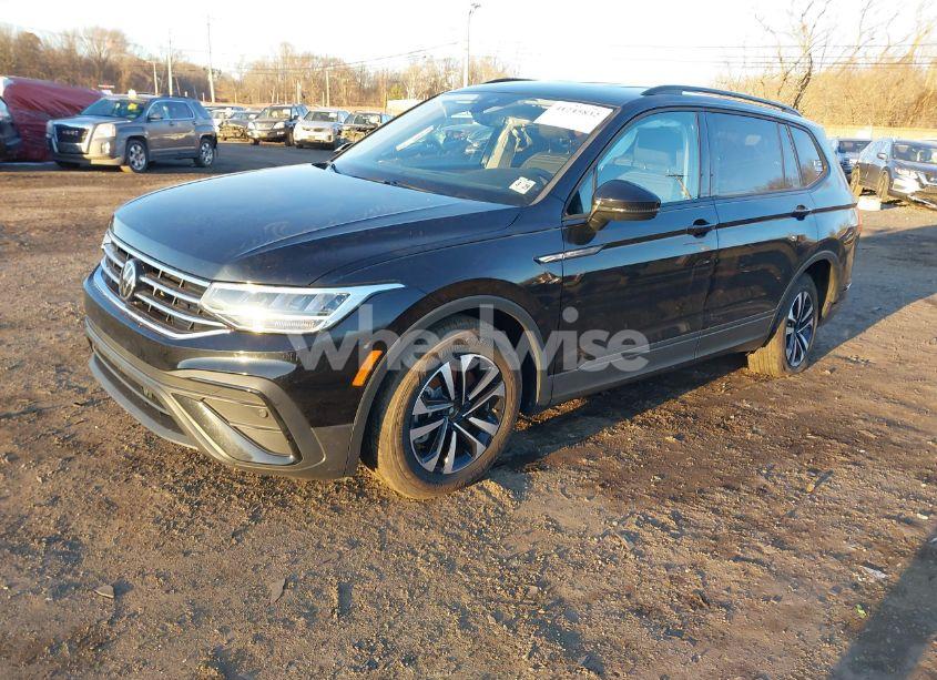Photo 2 of 2024 Volkswagen Tiguan 2.0T S (VIN 3VVRB7AX4RM077794)