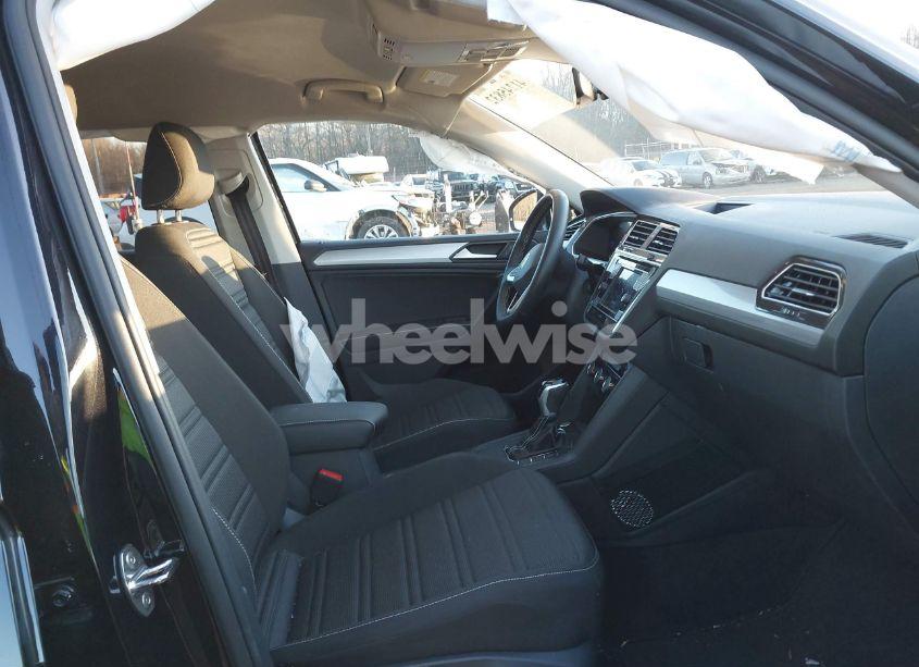 Photo 5 of 2024 Volkswagen Tiguan 2.0T S (VIN 3VVRB7AX4RM077794)