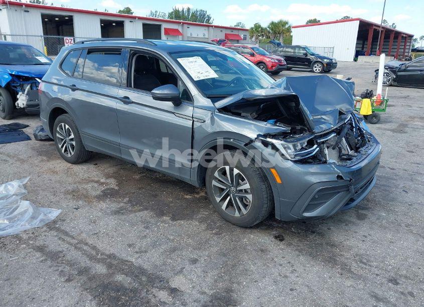2024 Volkswagen Tiguan 2.0T S (VIN 3VVRB7AX5RM120314) main photo