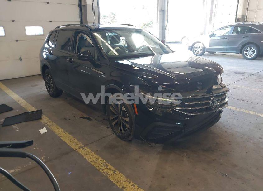 2023 Volkswagen Tiguan 2.0T S (VIN 3VVRB7AX6PM069001) main photo