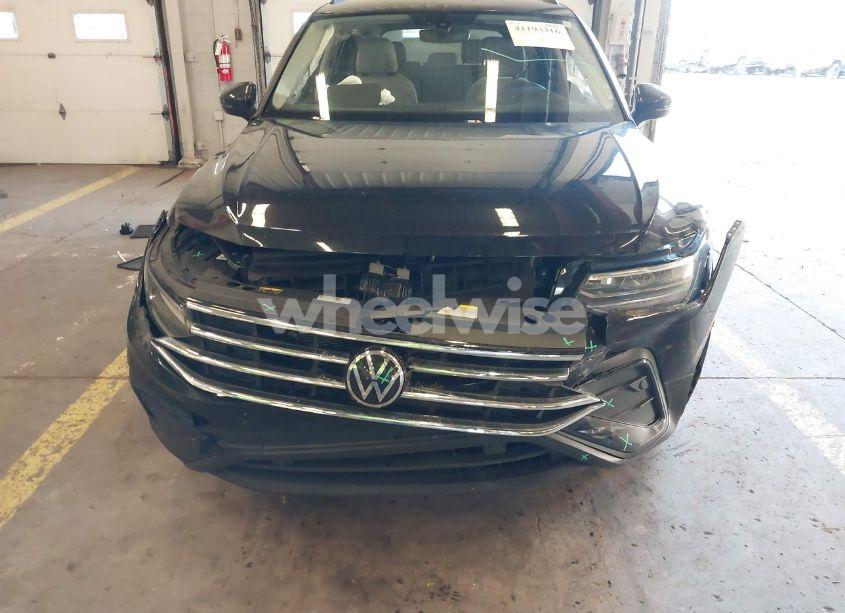 Photo 6 of 2023 Volkswagen Tiguan 2.0T S (VIN 3VVRB7AX6PM069001)