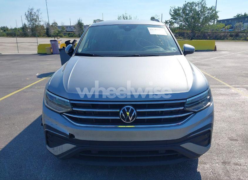 Photo 11 of 2024 Volkswagen Tiguan 2.0T S (VIN 3VVRB7AX6RM030444)