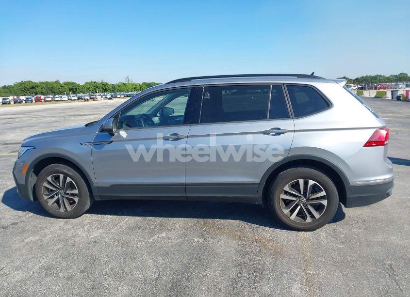 Photo 13 of 2024 Volkswagen Tiguan 2.0T S (VIN 3VVRB7AX6RM030444)