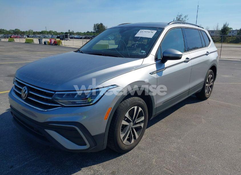 Photo 2 of 2024 Volkswagen Tiguan 2.0T S (VIN 3VVRB7AX6RM030444)