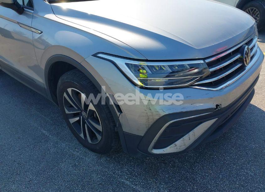 Photo 6 of 2024 Volkswagen Tiguan 2.0T S (VIN 3VVRB7AX6RM030444)