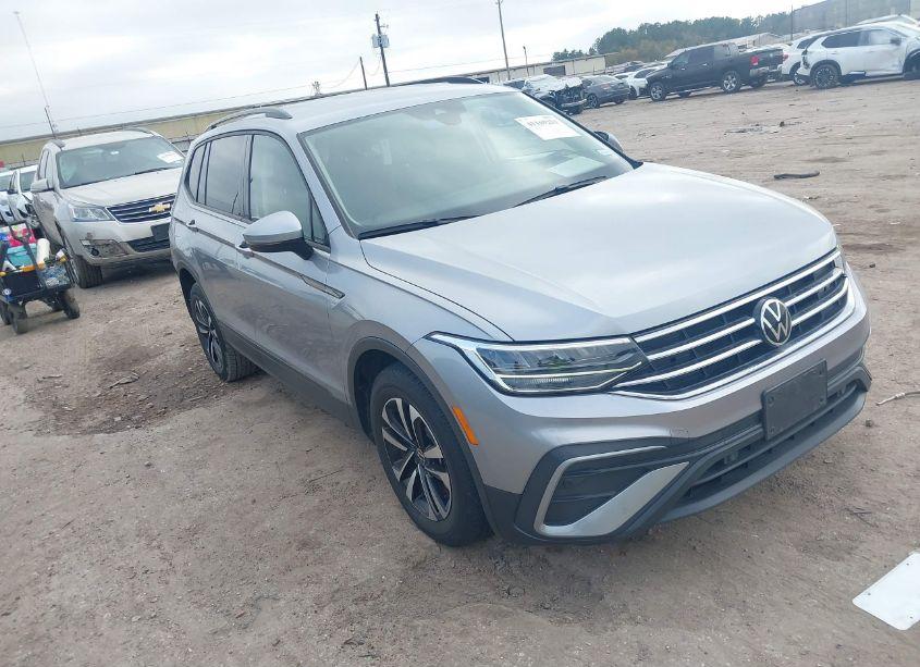 2023 Volkswagen Tiguan 2.0T S (VIN 3VVRB7AX8PM064754) main photo