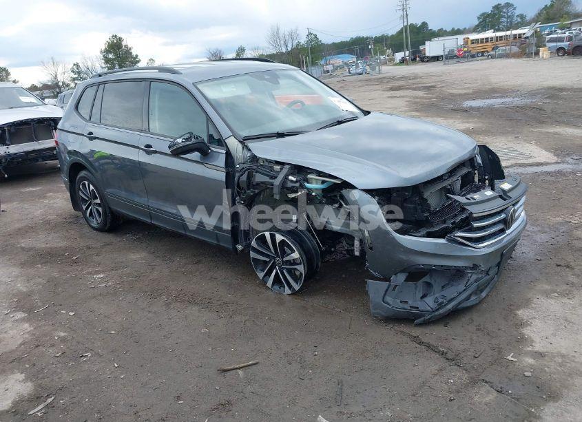 2024 Volkswagen Tiguan 2.0T S (VIN 3VVRB7AX8RM111008) main photo