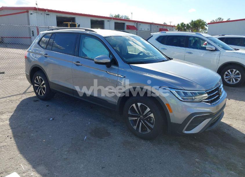 2024 Volkswagen Tiguan 2.0T S (VIN 3VVRB7AX8RM139164) main photo